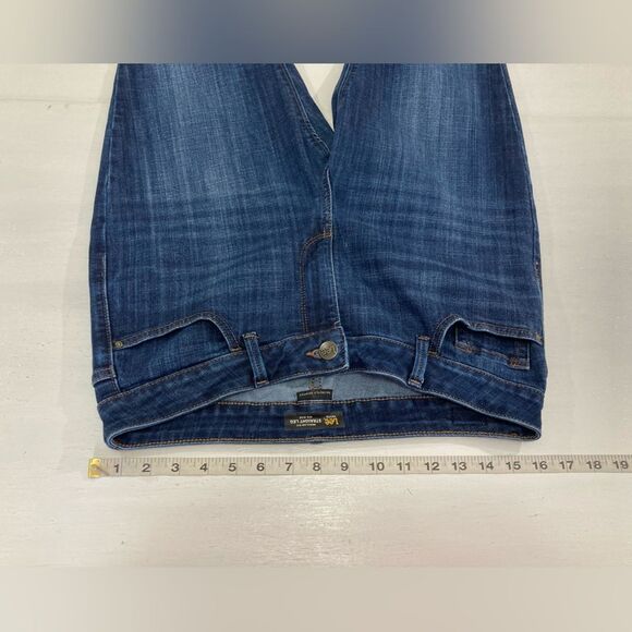 Lee Jeans Women’s 12P Blue Denim Mid Rise Regular Fit Straight Leg Classic - Picture 8 of 11
